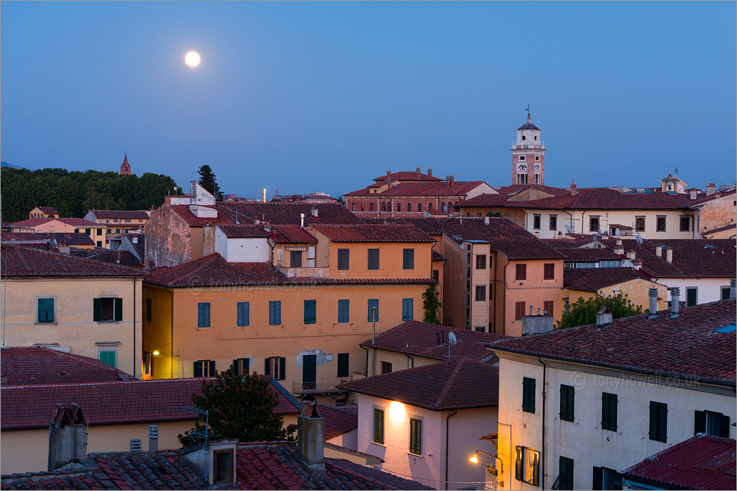 Full Moon over Pisa