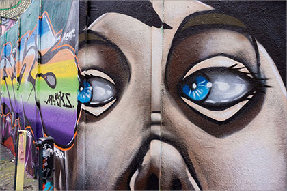 Graffiti, eyes