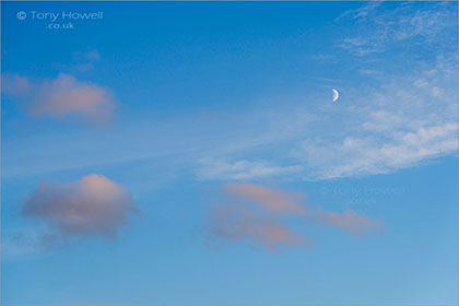 Moon-Clouds-Cornwall-AR1039