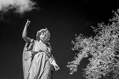 Angel-Sculpture-Infrared-St-Day-Rd-Cemetery-Redruth-Cornwall