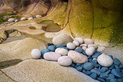Boulders-Porth-Nanven-Cornwall