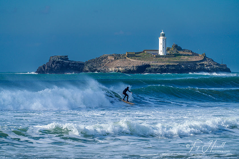 Godrevy Lighthouse, Surfer