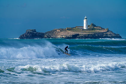 Godrevy-Lighthouse-Surfer-Cornwall-AR3147