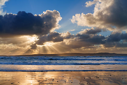 Gwithian-Beach-Sunrays-Cornwall