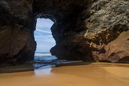 Sea-Arch-Bedruthan-Steps-Cornwall