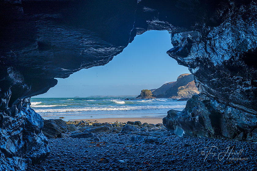 Sea Cave, Trevaunance Cove, St Agnes